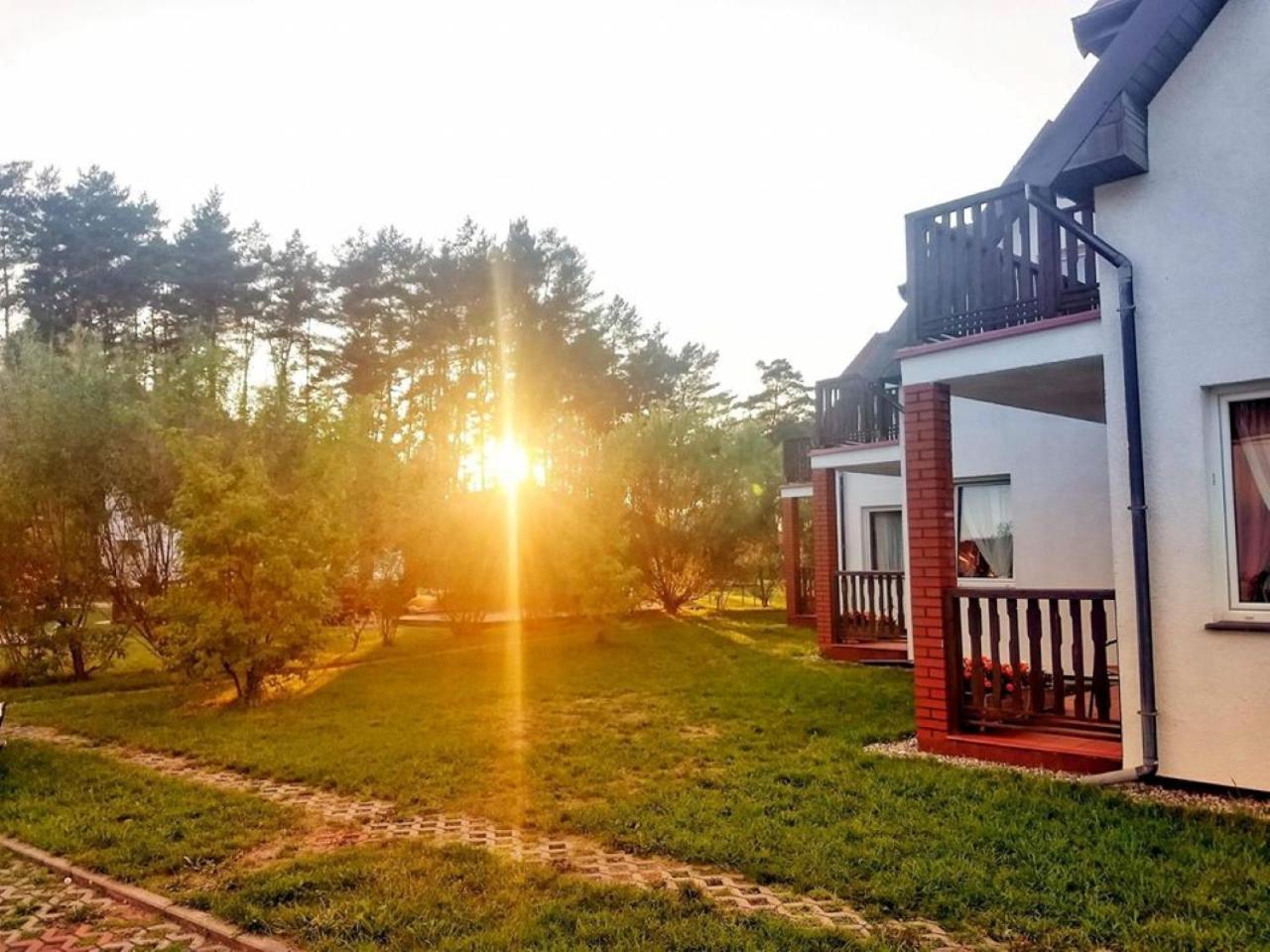 Osrodek Nad Jeziorem - Radew Rosnowo Exterior photo
